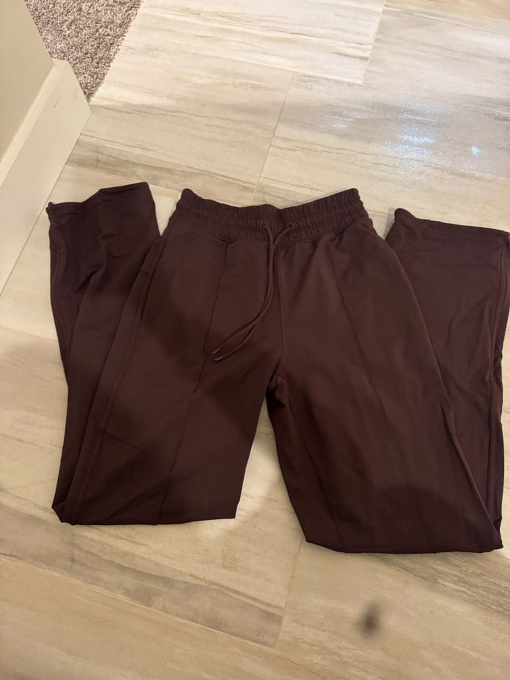 lululemon woman’s athletic pants